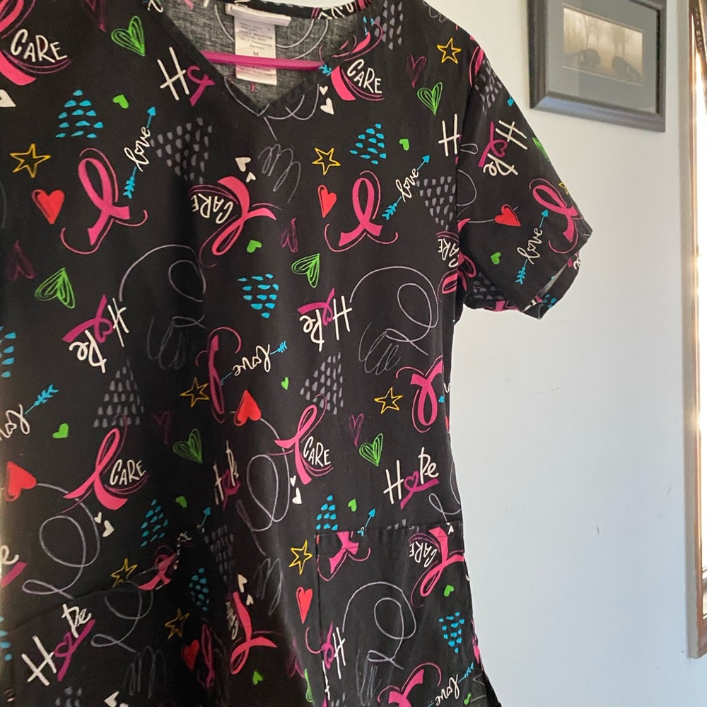 Size medium scrub top 5/20$